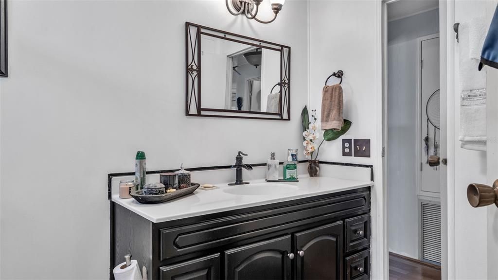 For Sale: $152,000 (2 beds, 2 baths, 1344 Square Feet)