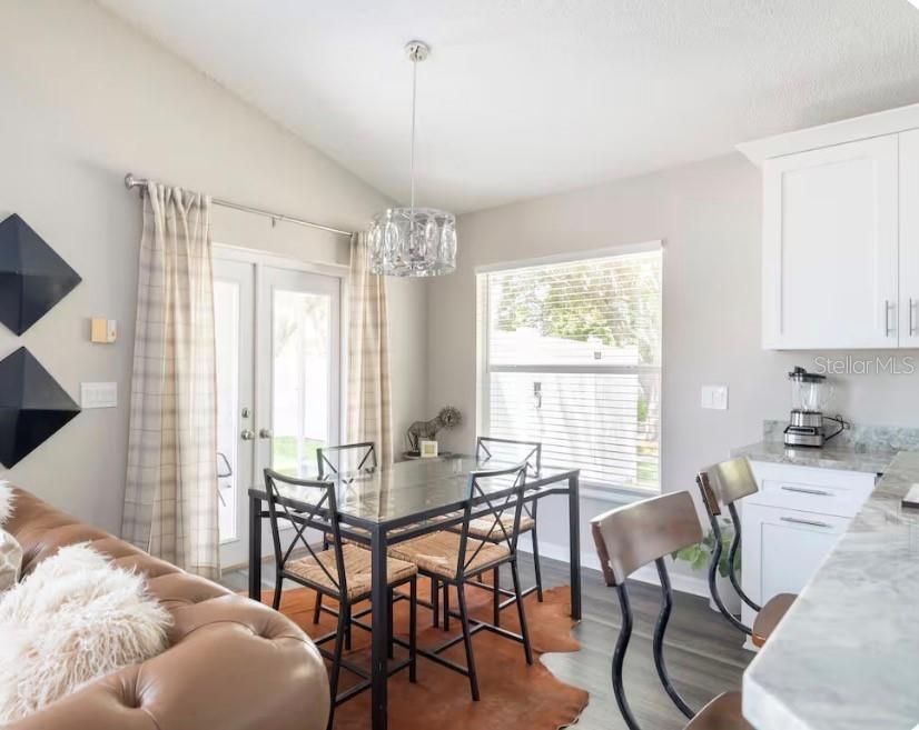 Activo con contrato: $468,000 (3 camas, 2 baños, 1549 Pies cuadrados)