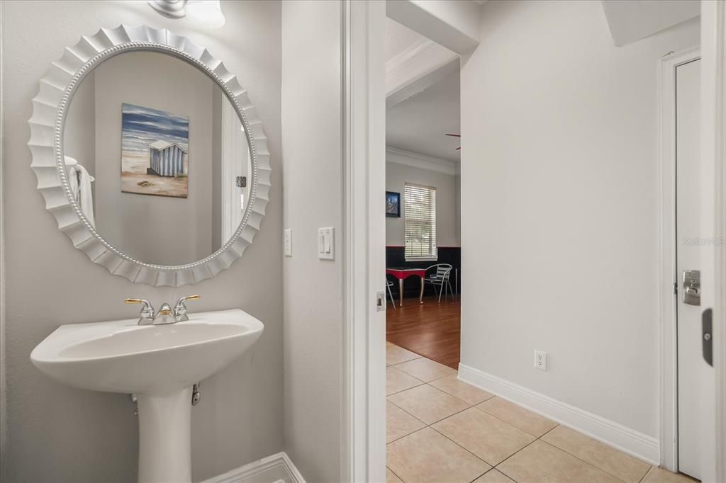 For Sale: $909,500 (5 beds, 4 baths, 3830 Square Feet)