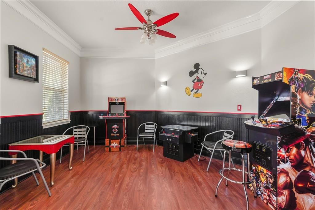 For Sale: $909,500 (5 beds, 4 baths, 3830 Square Feet)