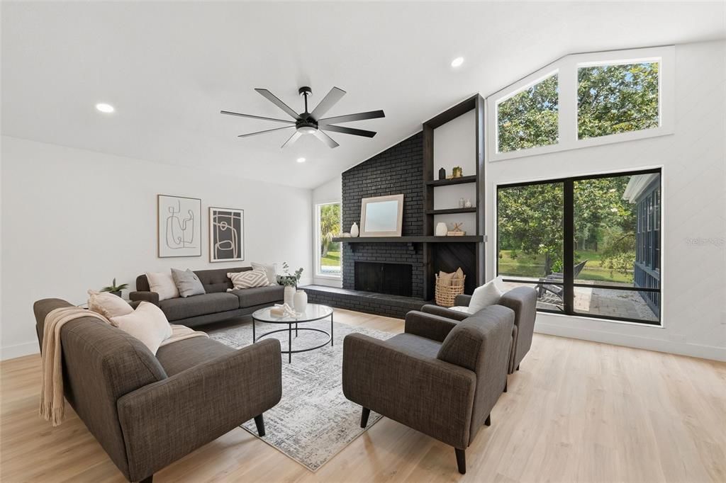 Activo con contrato: $584,999 (3 camas, 2 baños, 1885 Pies cuadrados)