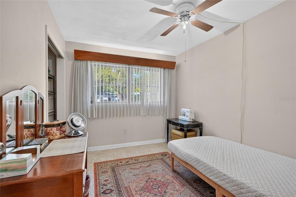 Activo con contrato: $329,000 (3 camas, 1 baños, 1349 Pies cuadrados)