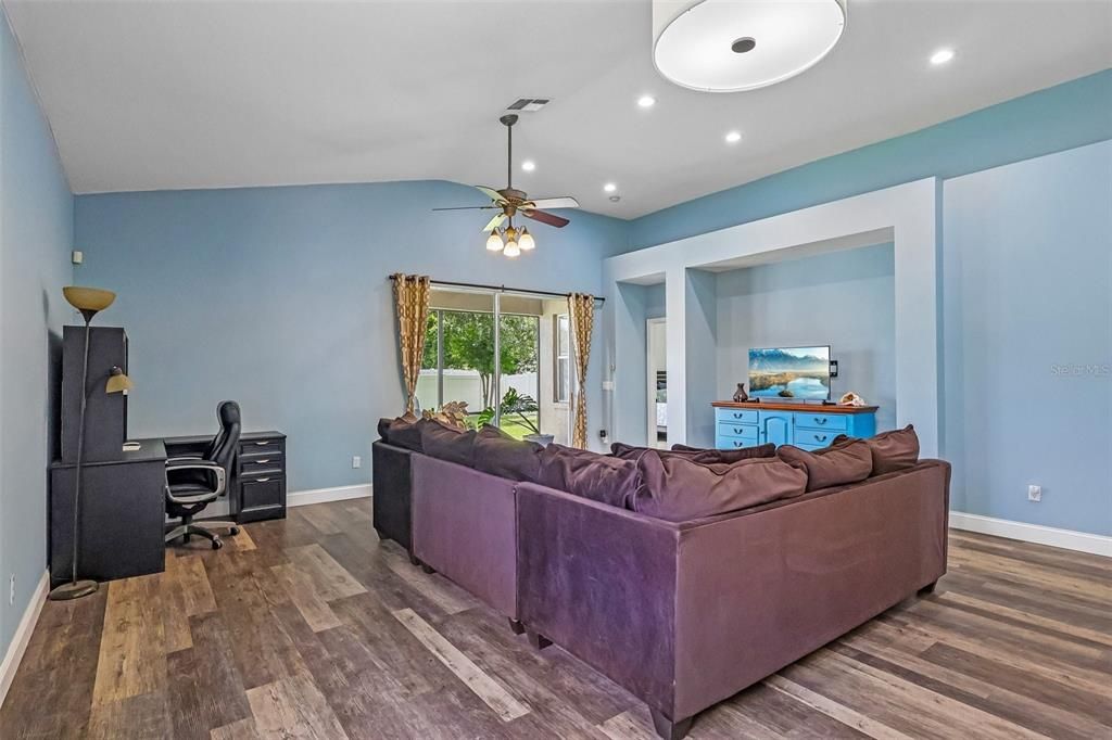 For Sale: $445,000 (3 beds, 2 baths, 2042 Square Feet)