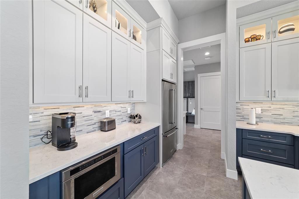 En Venta: $1,485,000 (3 camas, 2 baños, 2759 Pies cuadrados)