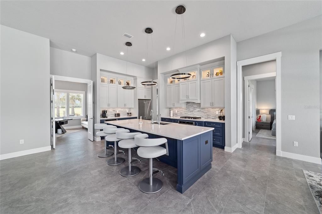 En Venta: $1,485,000 (3 camas, 2 baños, 2759 Pies cuadrados)