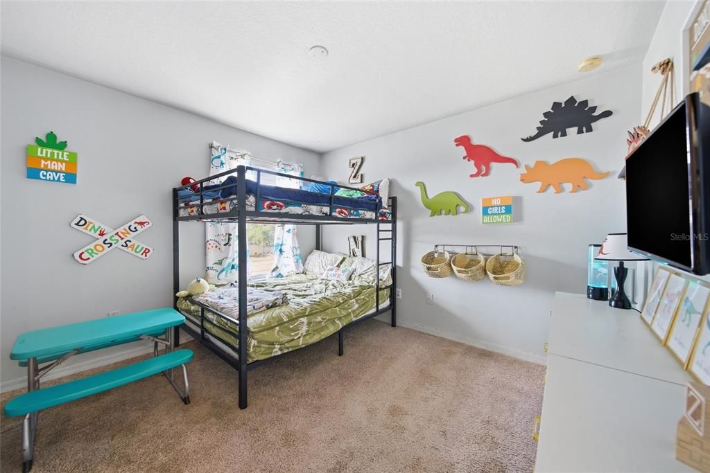 Active With Contract: $285,000 (3 beds, 2 baths, 1841 Square Feet)