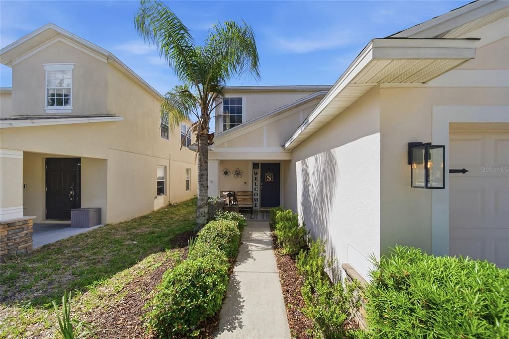 Active With Contract: $285,000 (3 beds, 2 baths, 1841 Square Feet)