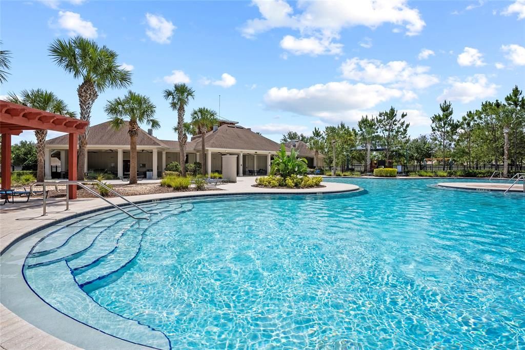 Active With Contract: $285,000 (3 beds, 2 baths, 1841 Square Feet)