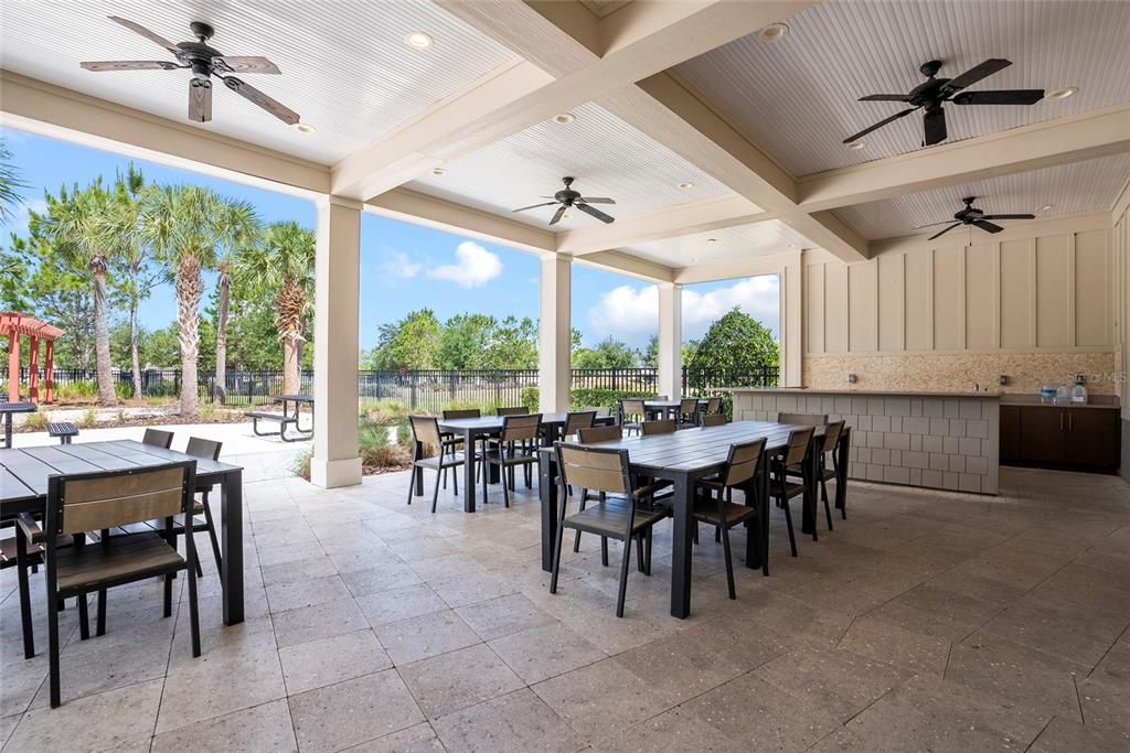 Active With Contract: $285,000 (3 beds, 2 baths, 1841 Square Feet)