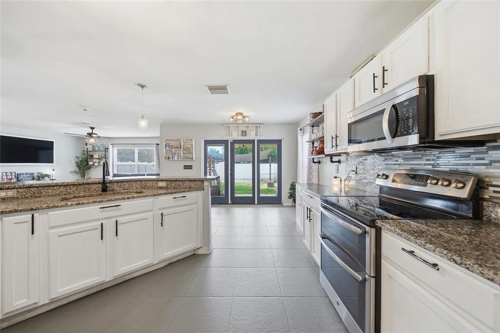 Active With Contract: $285,000 (3 beds, 2 baths, 1841 Square Feet)