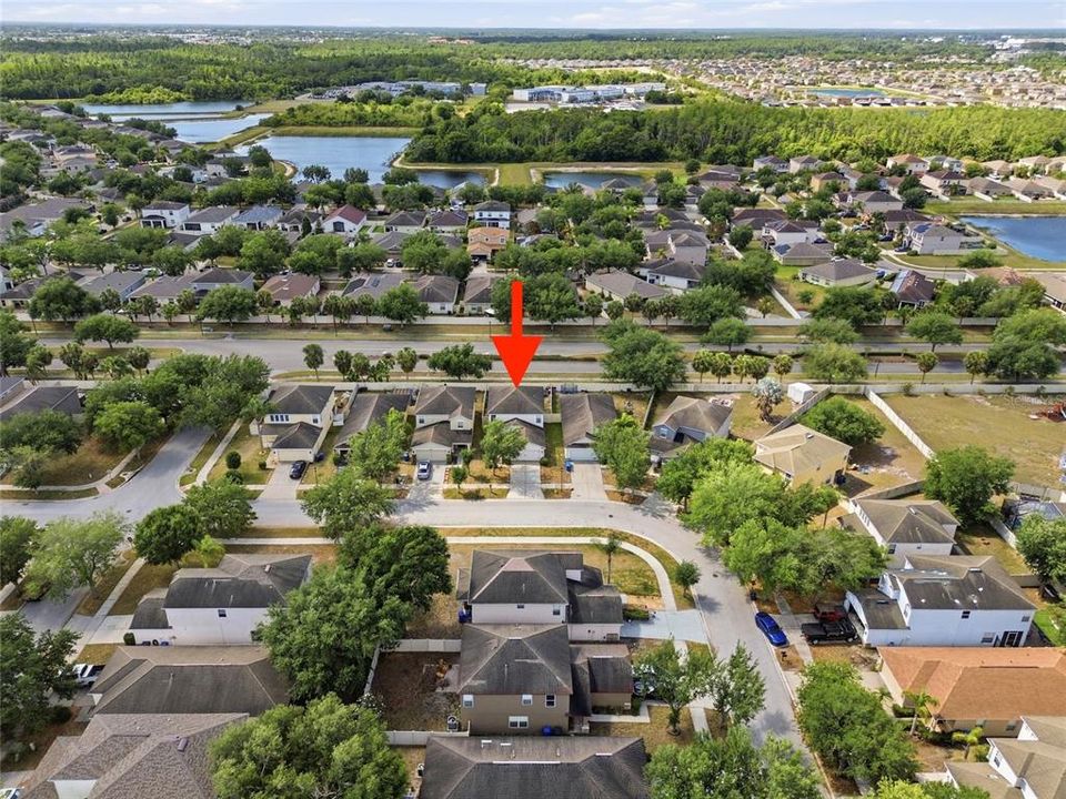 Active With Contract: $285,000 (3 beds, 2 baths, 1841 Square Feet)