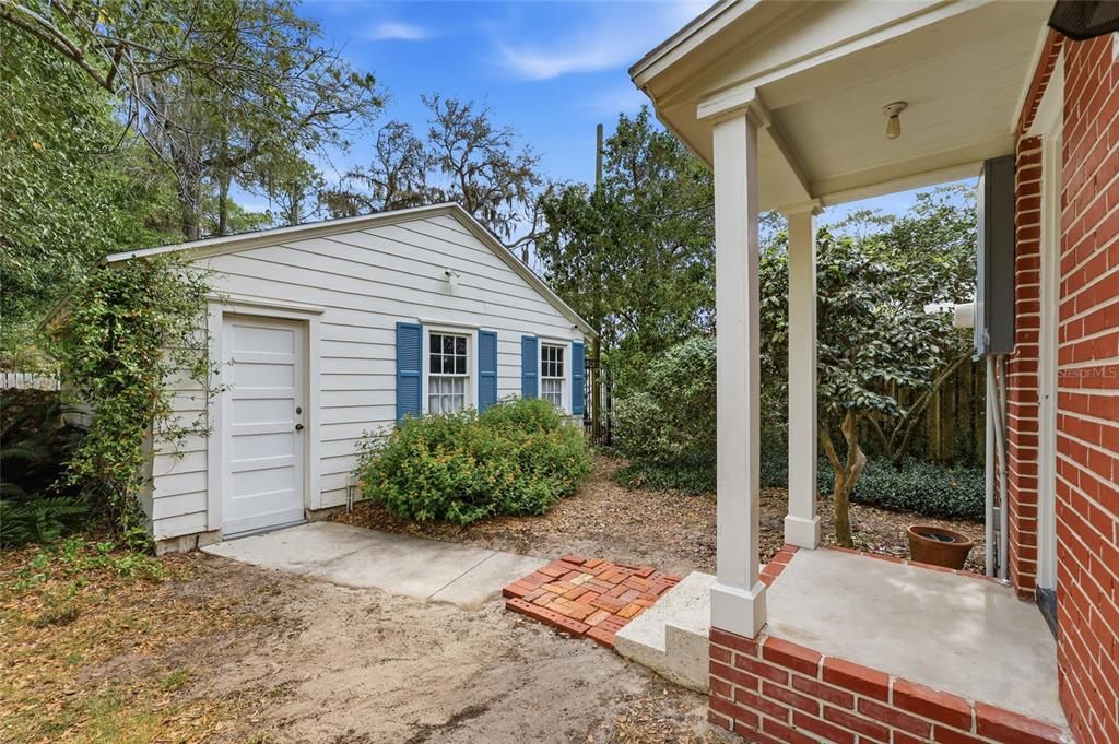 For Sale: $779,000 (3 beds, 2 baths, 2432 Square Feet)