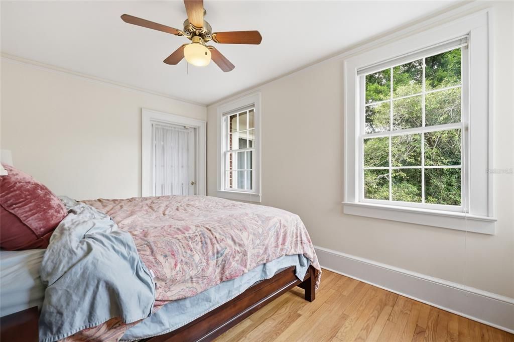 For Sale: $779,000 (3 beds, 2 baths, 2432 Square Feet)