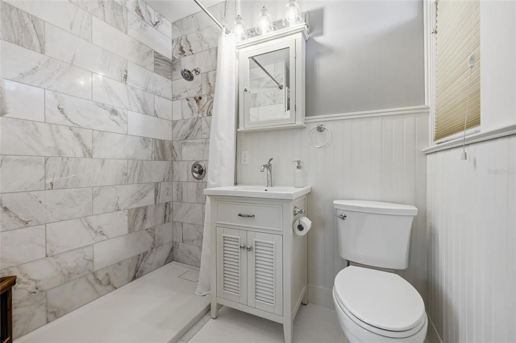 For Sale: $779,000 (3 beds, 2 baths, 2432 Square Feet)