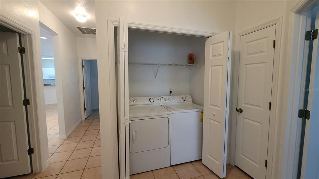 For Rent: $2,300 (3 beds, 2 baths, 1380 Square Feet)