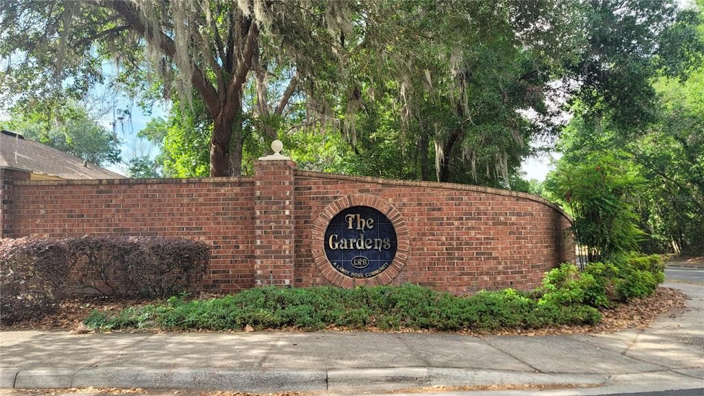 For Rent: $2,300 (3 beds, 2 baths, 1380 Square Feet)