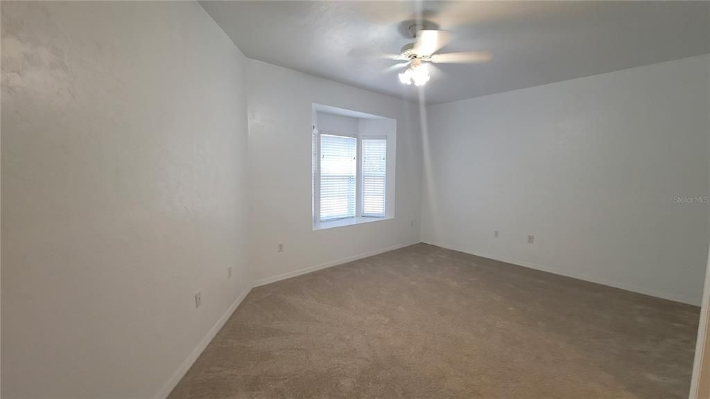For Rent: $2,300 (3 beds, 2 baths, 1380 Square Feet)
