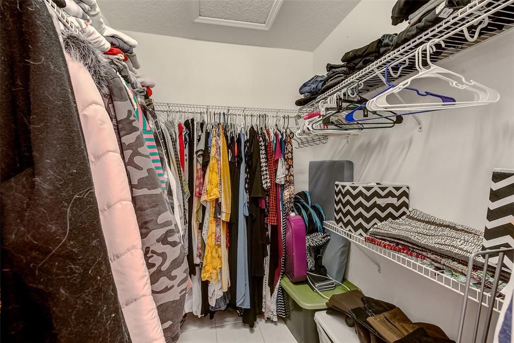 Activo con contrato: $280,000 (2 camas, 2 baños, 1548 Pies cuadrados)