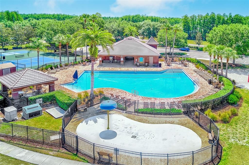 Activo con contrato: $280,000 (2 camas, 2 baños, 1548 Pies cuadrados)