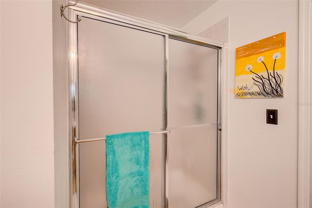 Activo con contrato: $280,000 (2 camas, 2 baños, 1548 Pies cuadrados)