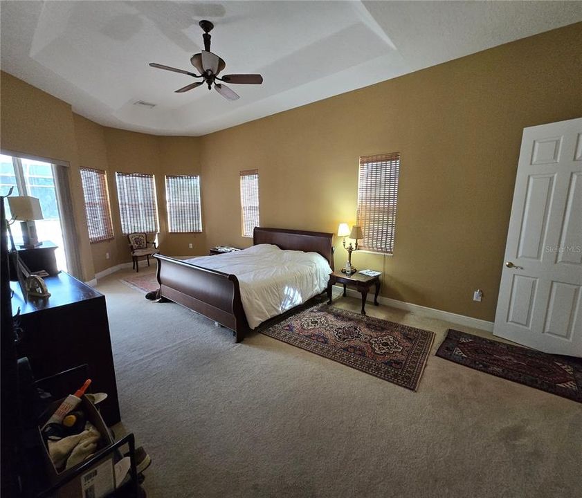 For Sale: $1,950,000 (5 beds, 5 baths, 3533 Square Feet)