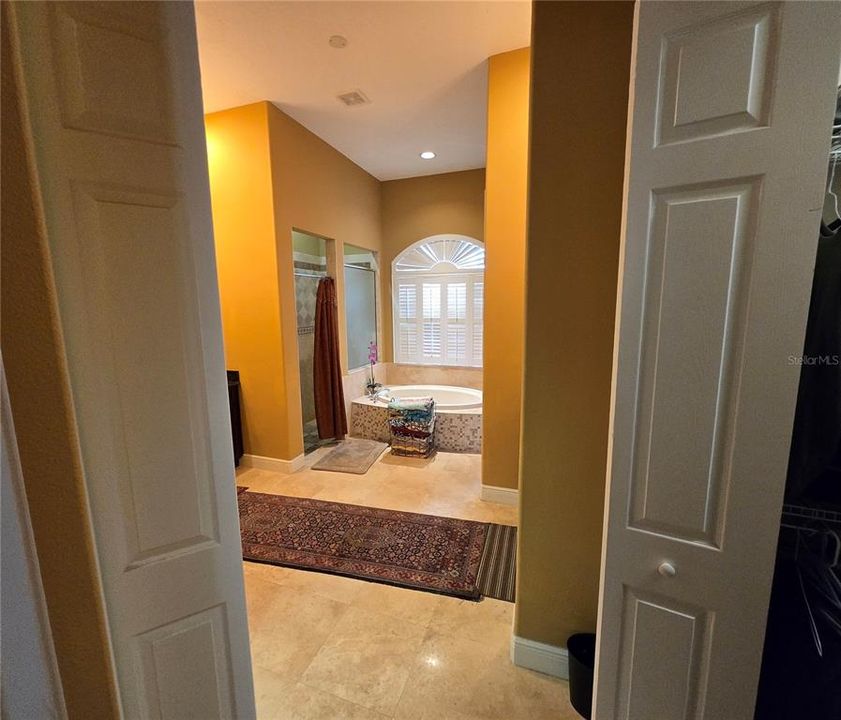 For Sale: $1,950,000 (5 beds, 5 baths, 3533 Square Feet)