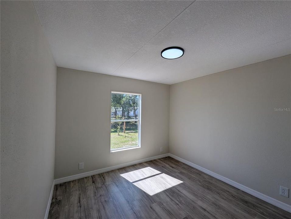 En Venta: $180,000 (5 camas, 2 baños, 1464 Pies cuadrados)