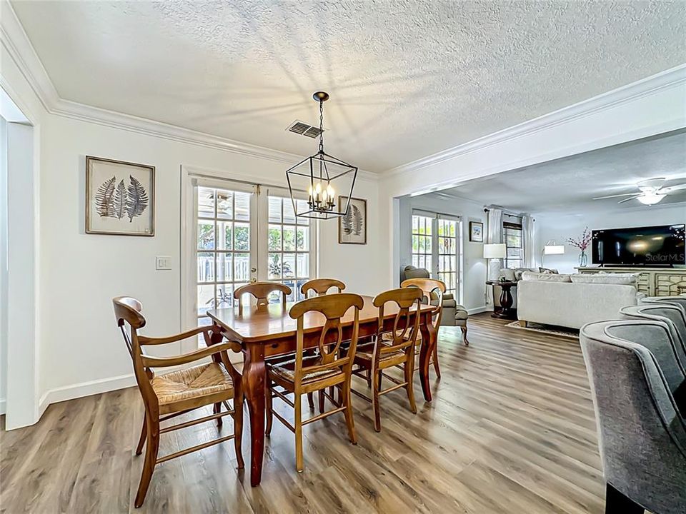 For Sale: $1,250,000 (4 beds, 3 baths, 2787 Square Feet)