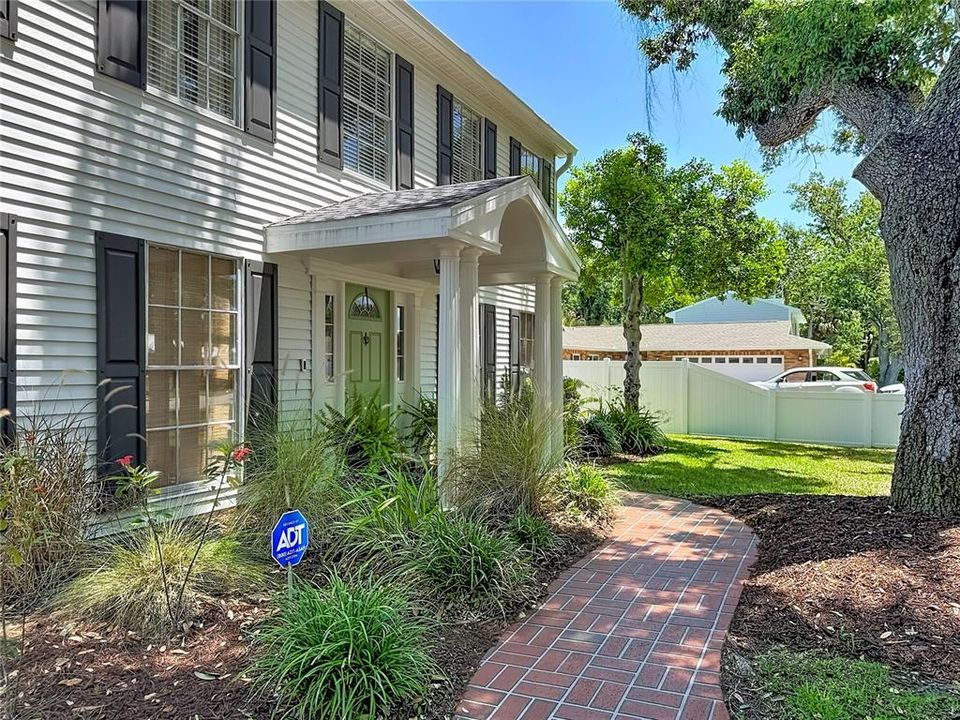 For Sale: $1,250,000 (4 beds, 3 baths, 2787 Square Feet)