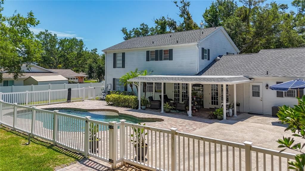 For Sale: $1,250,000 (4 beds, 3 baths, 2787 Square Feet)
