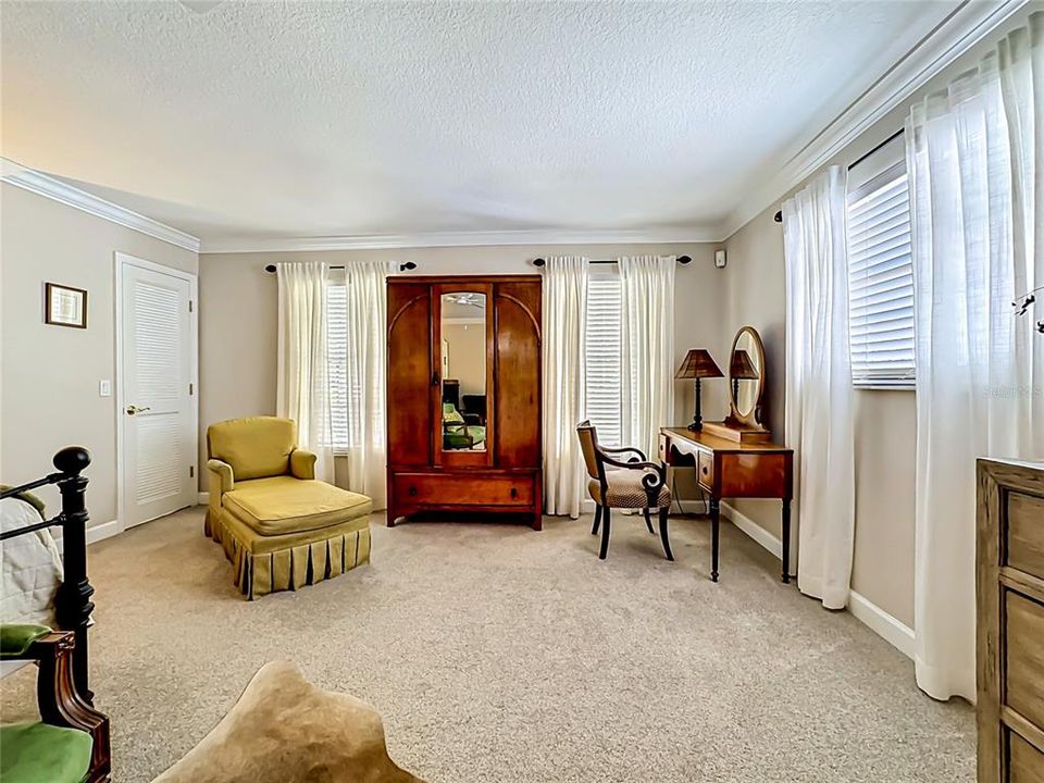 For Sale: $1,250,000 (4 beds, 3 baths, 2787 Square Feet)