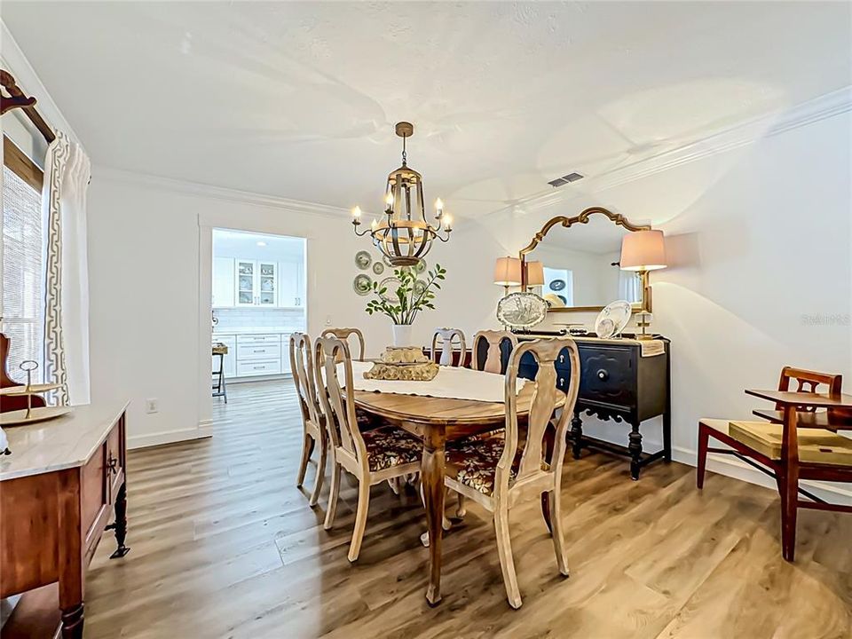 For Sale: $1,250,000 (4 beds, 3 baths, 2787 Square Feet)