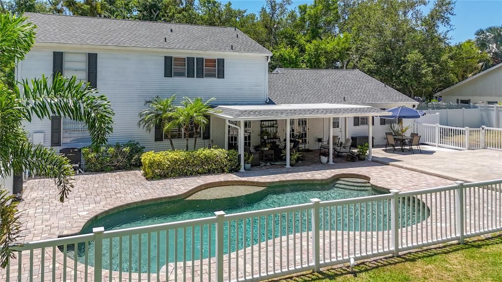 For Sale: $1,250,000 (4 beds, 3 baths, 2787 Square Feet)