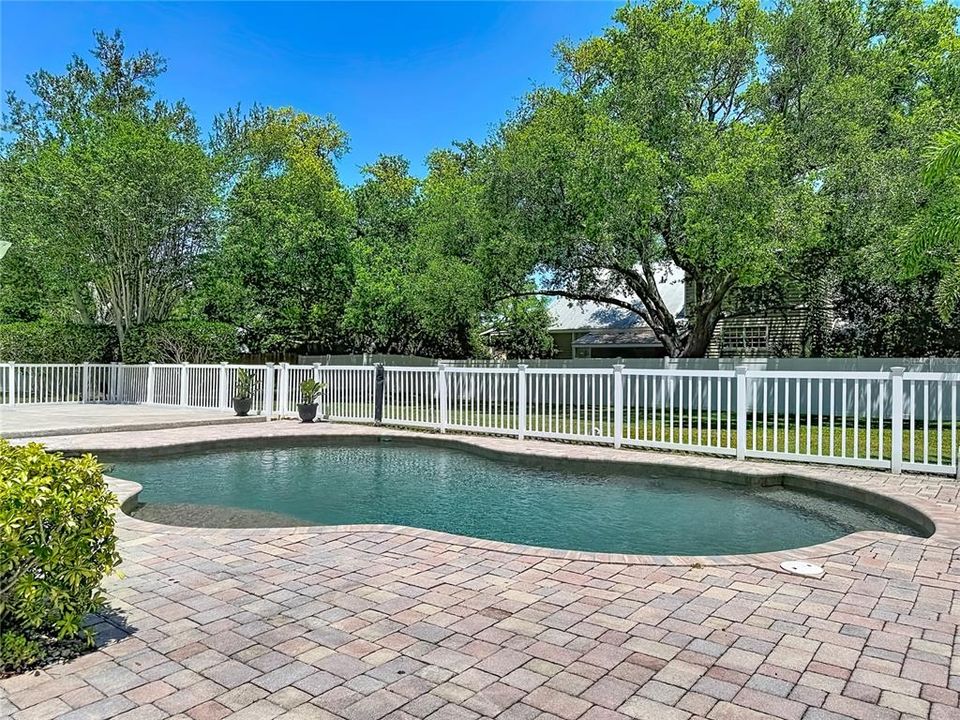 For Sale: $1,250,000 (4 beds, 3 baths, 2787 Square Feet)