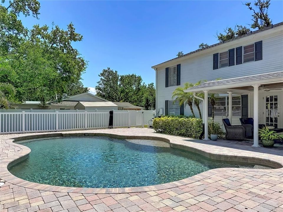 For Sale: $1,250,000 (4 beds, 3 baths, 2787 Square Feet)
