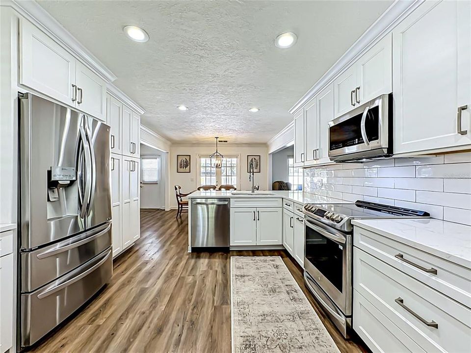 For Sale: $1,250,000 (4 beds, 3 baths, 2787 Square Feet)