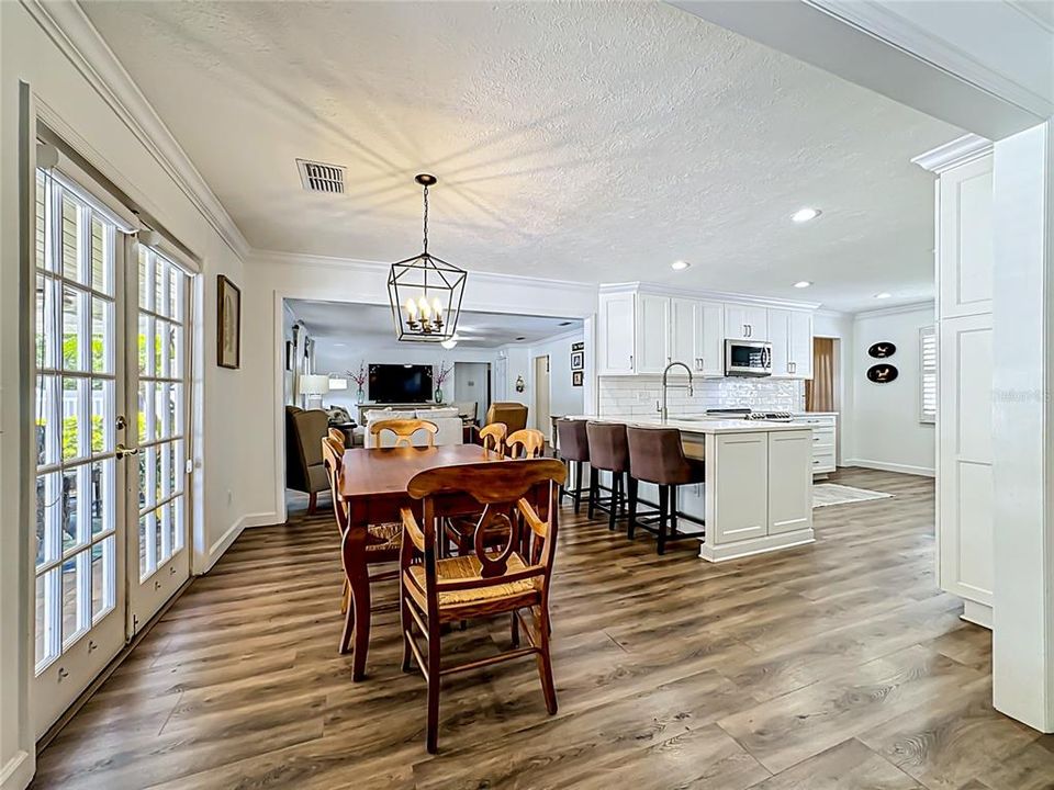 For Sale: $1,250,000 (4 beds, 3 baths, 2787 Square Feet)