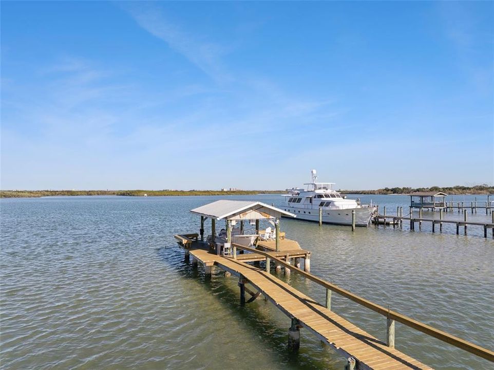 For Sale: $2,995,000 (1.10 acres)