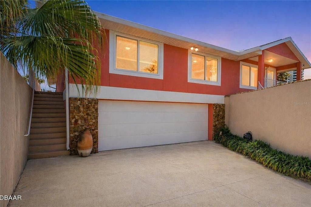 En Venta: $1,975,000 (2 camas, 3 baños, 3312 Pies cuadrados)