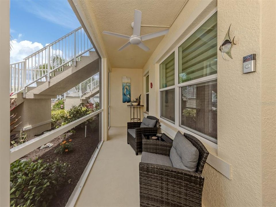 For Sale: $299,000 (2 beds, 2 baths, 1151 Square Feet)