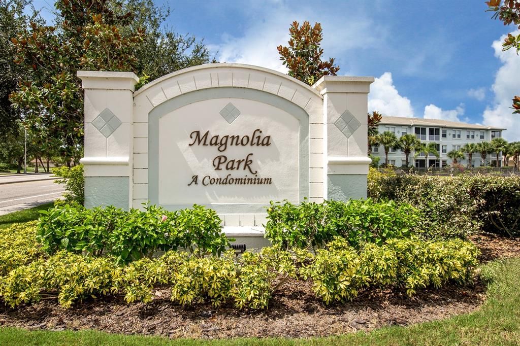 For Sale: $299,000 (2 beds, 2 baths, 1151 Square Feet)