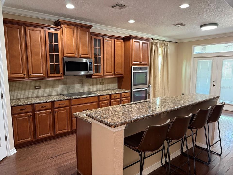 Active With Contract: $3,600 (5 beds, 4 baths, 4250 Square Feet)
