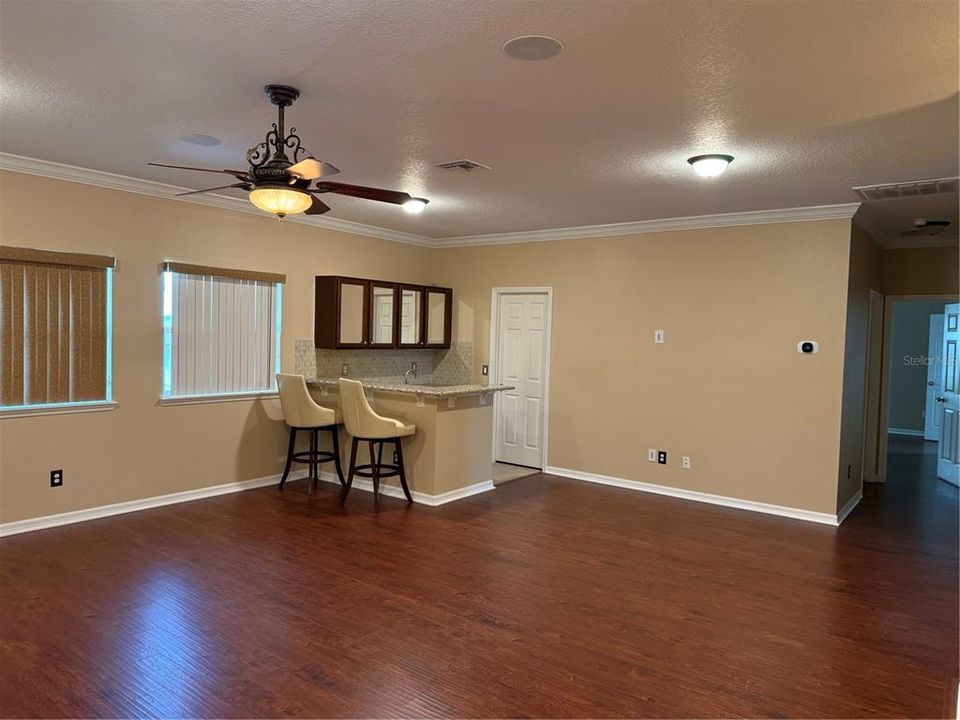 Active With Contract: $3,600 (5 beds, 4 baths, 4250 Square Feet)