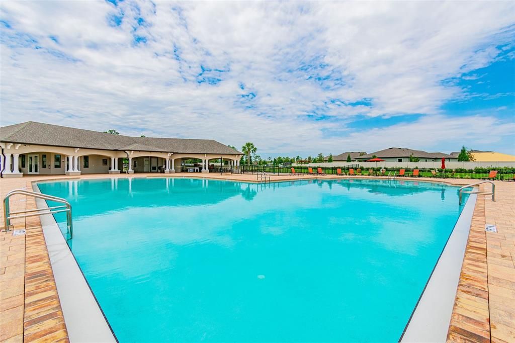 En Venta: $539,900 (5 camas, 3 baños, 3292 Pies cuadrados)