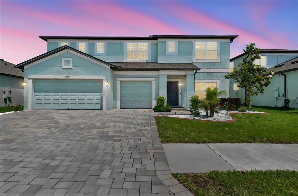 En Venta: $539,900 (5 camas, 3 baños, 3292 Pies cuadrados)