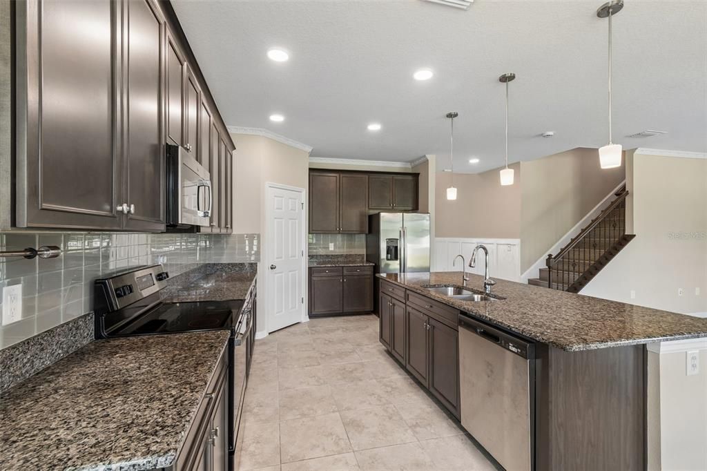En Venta: $539,900 (5 camas, 3 baños, 3292 Pies cuadrados)