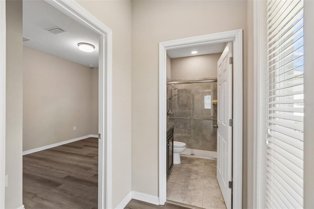En Venta: $539,900 (5 camas, 3 baños, 3292 Pies cuadrados)
