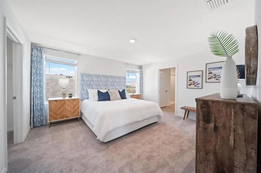 For Rent: $2,450 (4 beds, 2 baths, 2260 Square Feet)