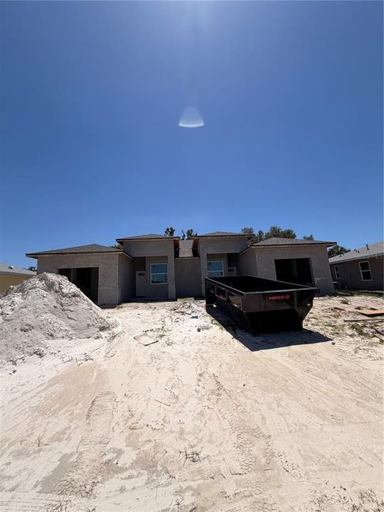 For Sale: $540,000 (6 beds, 0 baths, 2212 Square Feet)