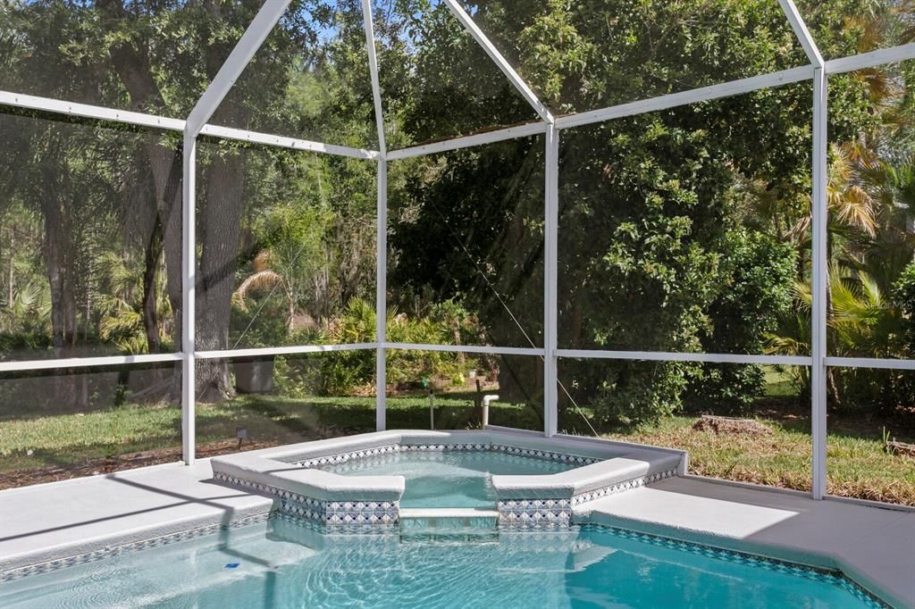 Activo con contrato: $815,000 (5 camas, 4 baños, 3250 Pies cuadrados)